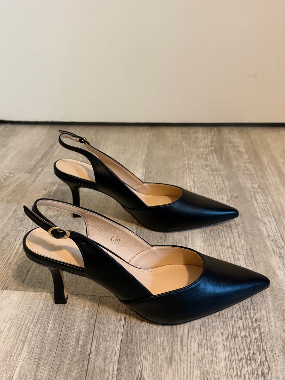 👠🖤 NEW Coutgo Black Slingback Heels – Never Worn 🖤✨ - Picture 2 of 10